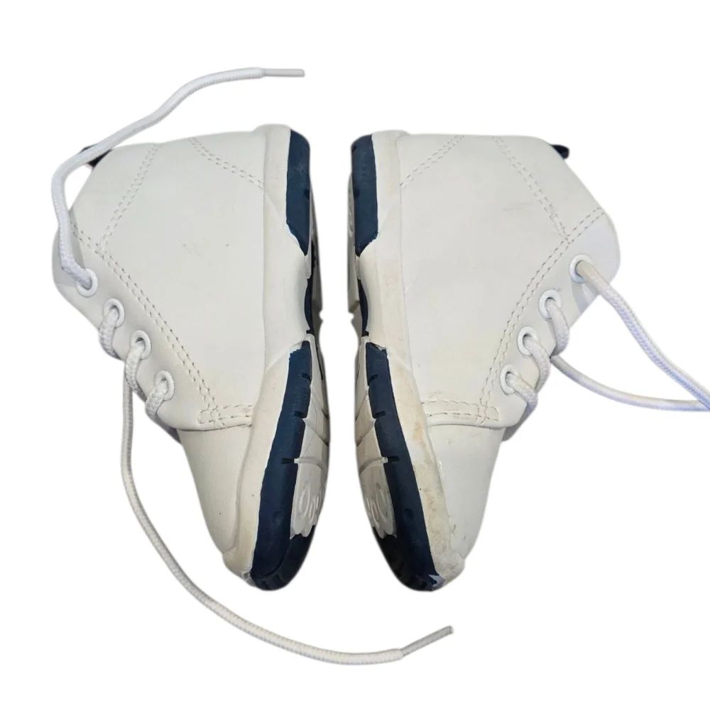 Trimfoot White Rubber Sole Lace Up Baby Shoes Size 3